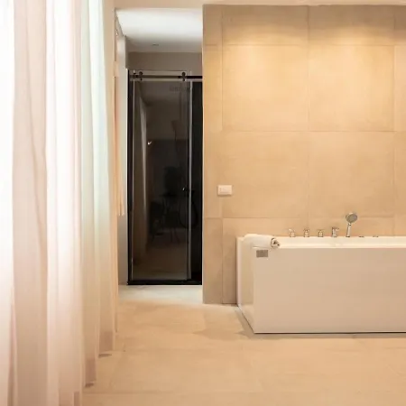 Cobi Luxury *